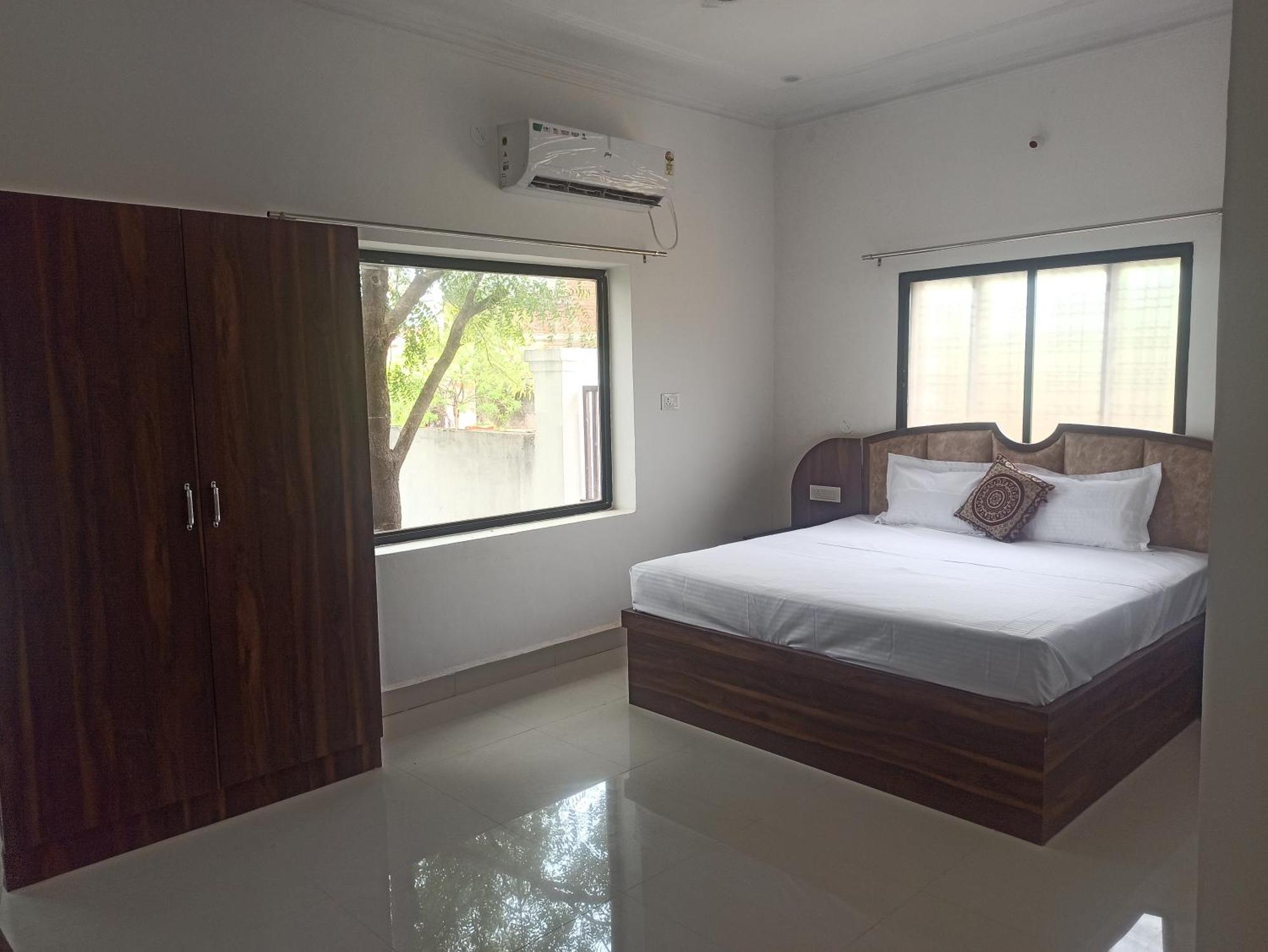 Abhiram Homestay Khajurāho Exteriör bild