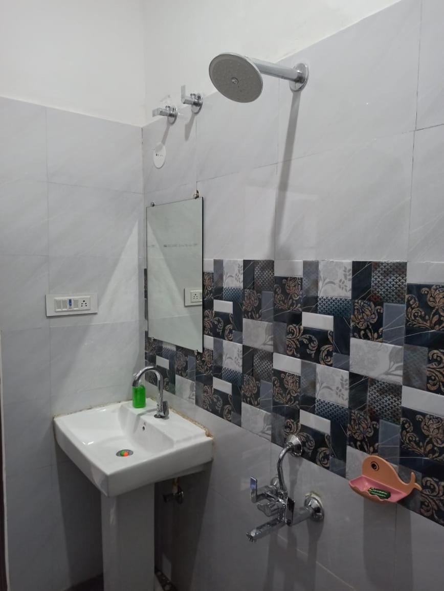 Abhiram Homestay Khajurāho Exteriör bild