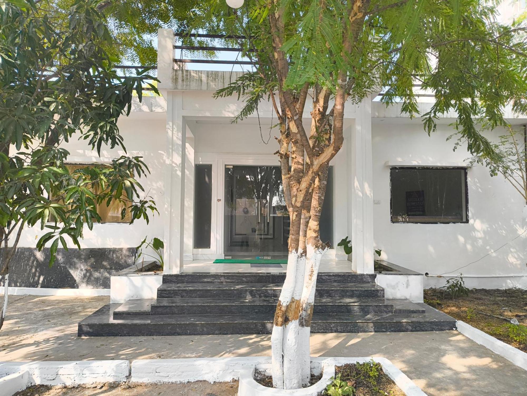 Abhiram Homestay Khajurāho Exteriör bild